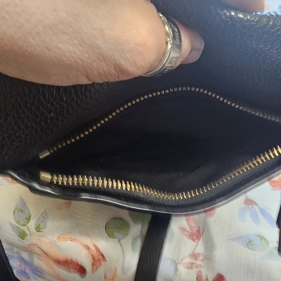 EUC Authentic Marc Jacobs Empire City Black Leather Crossbody - Picture 12 of 15